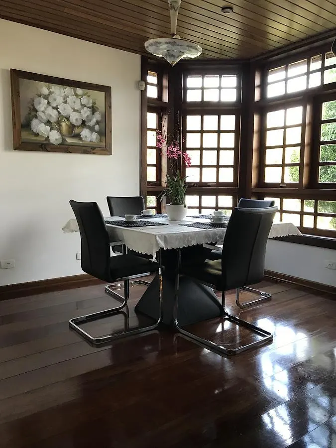 Pousada Recanto Castelinho Campos do Jordao 2*,  Brazil